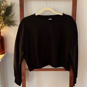 Cropped boxy sweatshirt